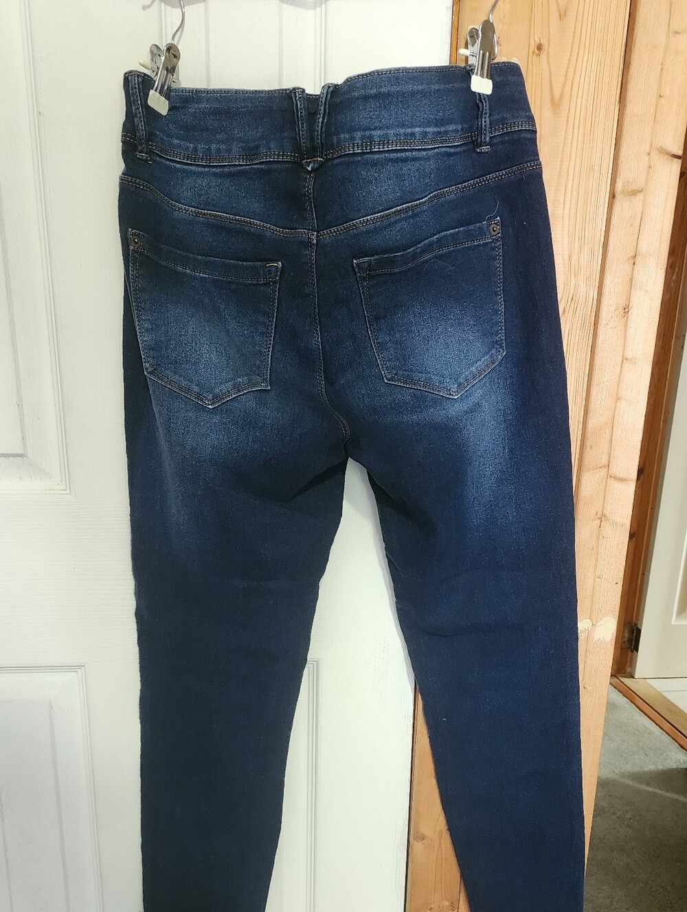 Women’s Dark Blue Stretch Skinny Jeans